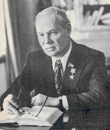 Михайло Стельмах: Фотоархів