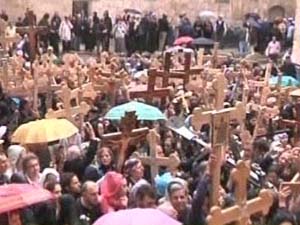 Що тим паломникам у п‘ятницю нейметься?