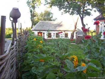 А хутором гуляє п`яний вечір