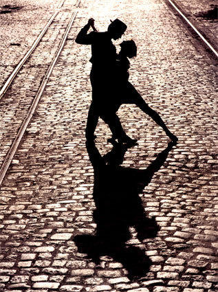 Танець тіней