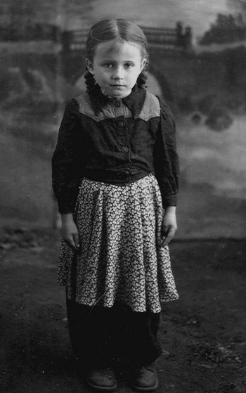 Фото перед школою