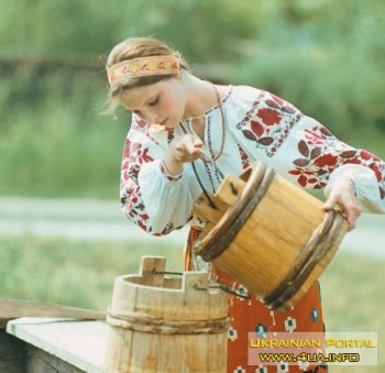 На запашнім покосі літніх снів...