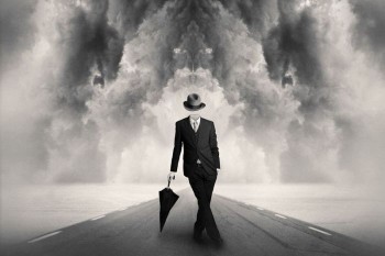 під парасолею власного &laquo;я&raquo;.