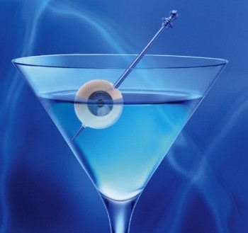 Загорнутий у плед саможалю...