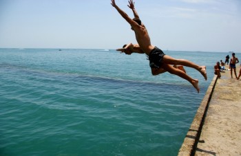 Стрибун із пірсу