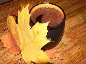 Мій сад сьогодні дихає полинно...