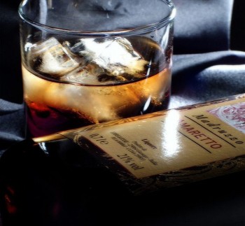 Ноктюрн у ковтку амаретто