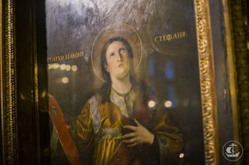 І знову в моїм серці тихо сум майнув