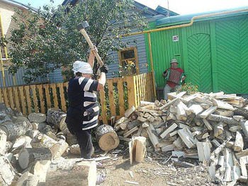 Жениться Данило