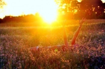 Молодість іде