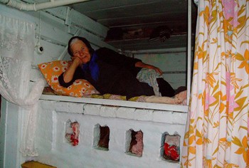 Баба на печі