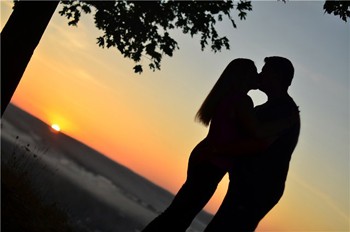 Закохана й щаслива