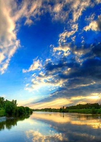 Небесній лазурі