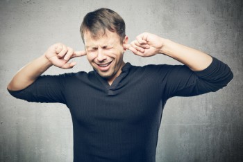 Реінкарнація азірівщини або Досить калічити наші вуха!