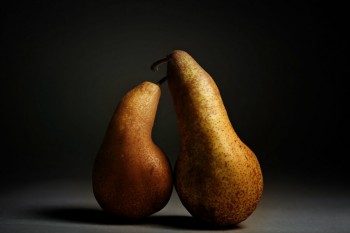 Духмяний грушевий мотив