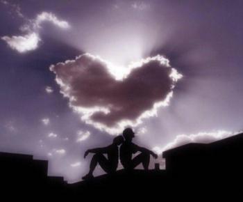 В легковійному трепеті хмар