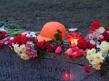 Спи,  сину,  спокійно