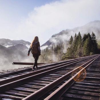 Небо плаче правду