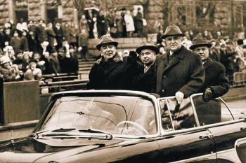 Пристосуванцям