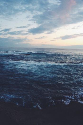 Не спіши. Вже пізно