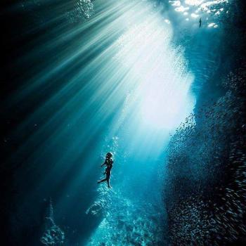 Занурення...