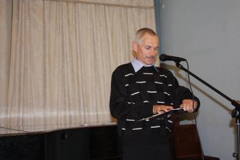 Про що він напише?...