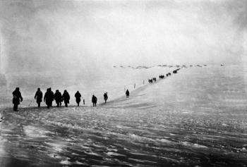 Скоро я при світлі свічки...