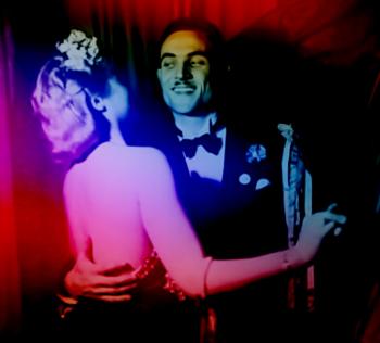 Кохання здалека