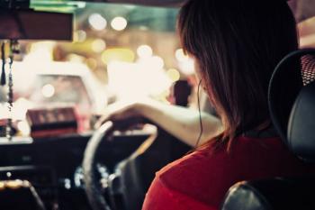 А кажуть повертатися не треба