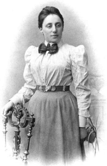 Внесок Амалі Еммі Нетер у розвиток теоретичної фізики