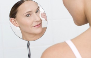 Маски с алоэ против угрей