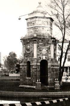 У третьому вимірі