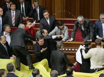 А мало ж бути привітання