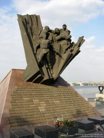 &laquo;Пам`ятають живих&raquo;