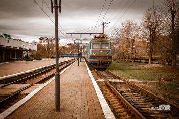 Потяг в листопад