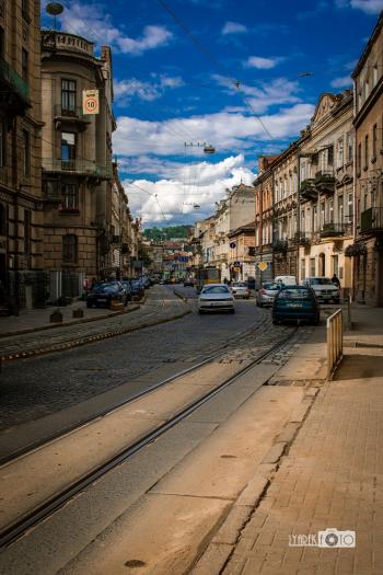 По вулиці Франка