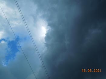 Здається, гряне буря!