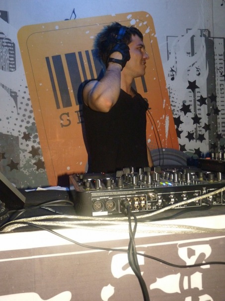 Марек МаріанОС