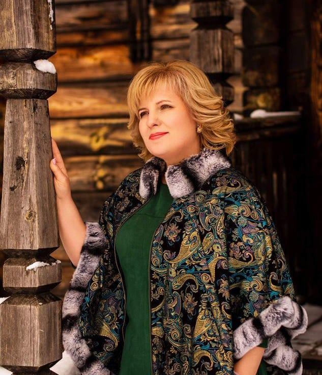 Олена  Коленченко