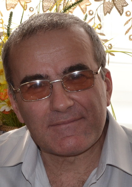 Володимир Лютий