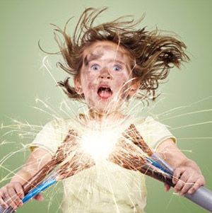 Вчимо правила безпеки поводження з електричними приладам