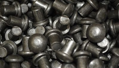 Задача про розділення заклепок