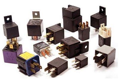 Задача про реле автомобіля